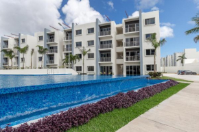 Lovely 2 bedroom apartment - Pool & Balcony